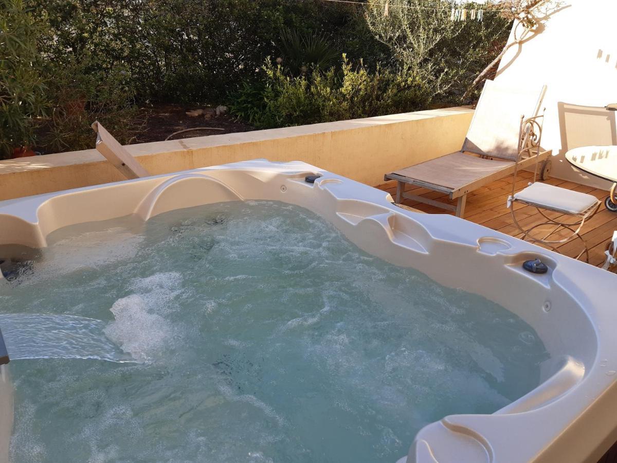 T2 Renove 100M Plage Avec Spa Privatif Entre Calvi Et Ile Rousse ลูมิโอ ภายนอก รูปภาพ